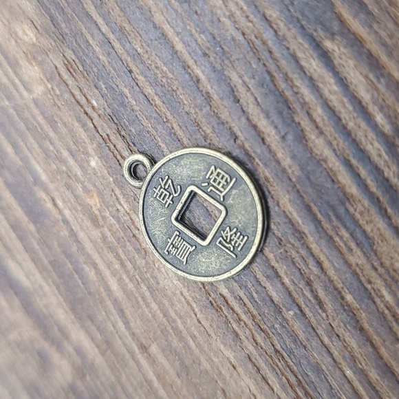 P108 ancient Tibetan coin pendant - Picture 1 of 1